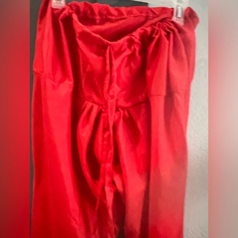 Elegant Red and Gold Embroidered Dress with Dupatta - Picture 6 of 8